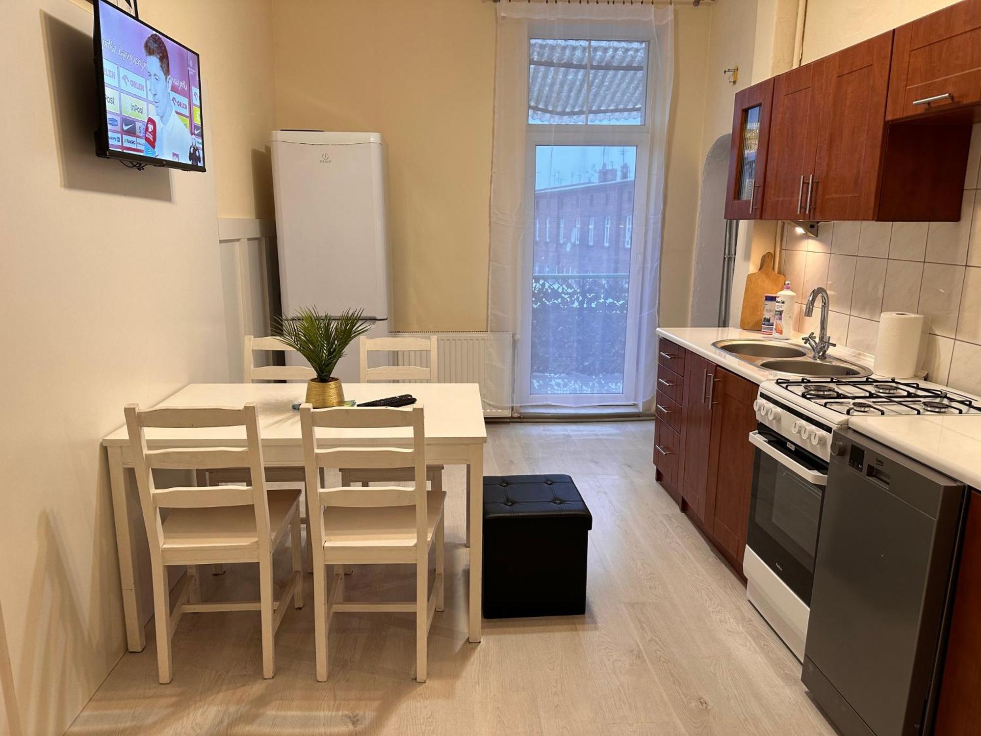 Apartamenty Ktw Central Station Катовице Экстерьер фото