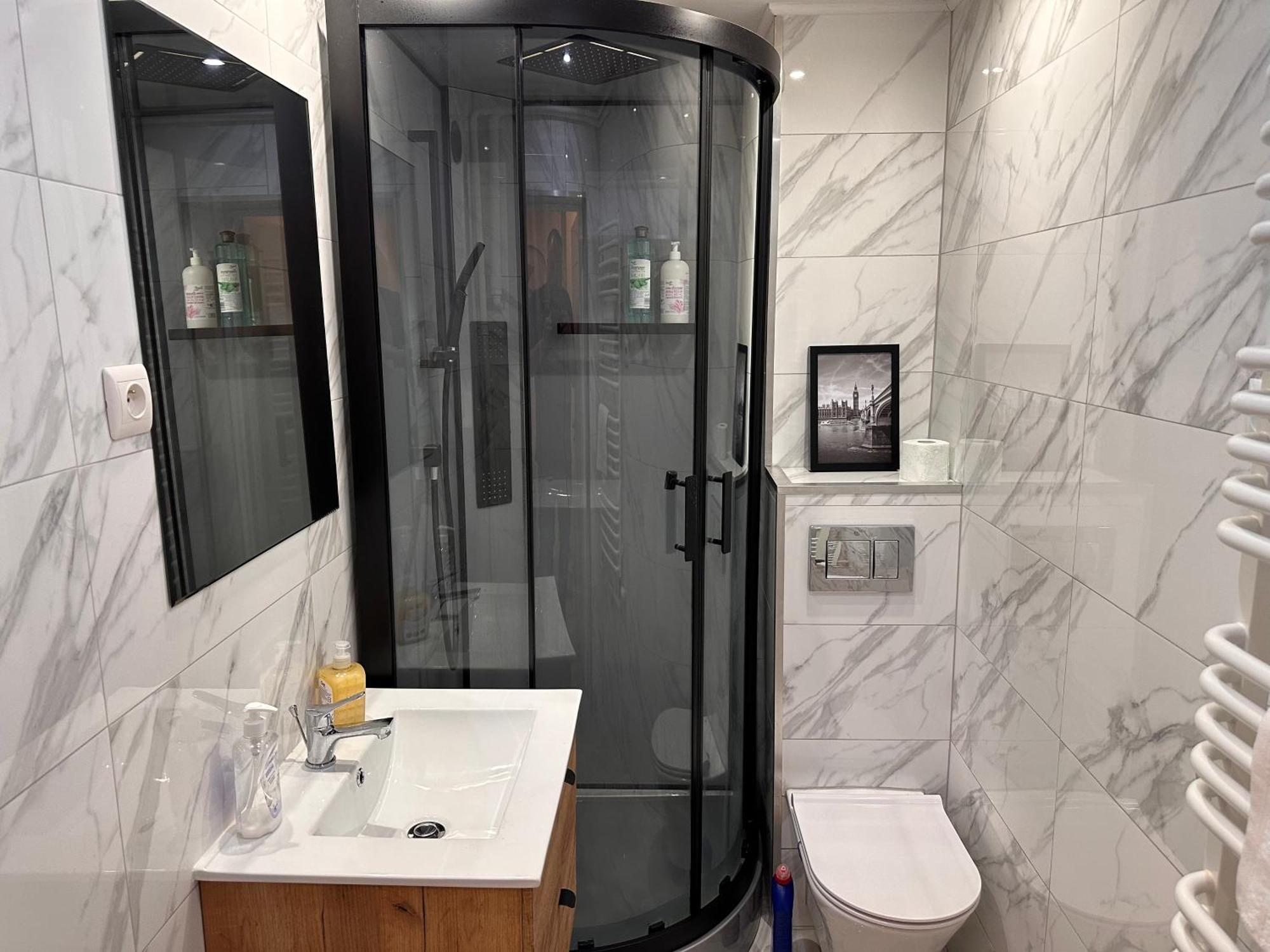 Apartamenty Ktw Central Station Катовице Экстерьер фото