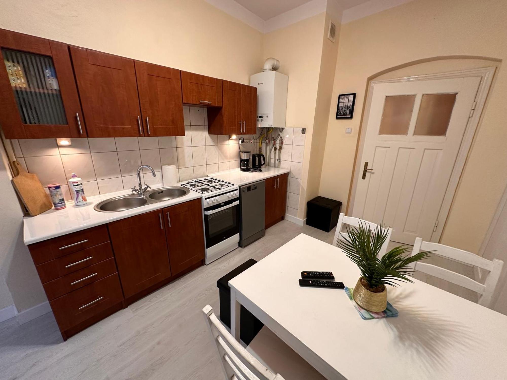 Apartamenty Ktw Central Station Катовице Экстерьер фото